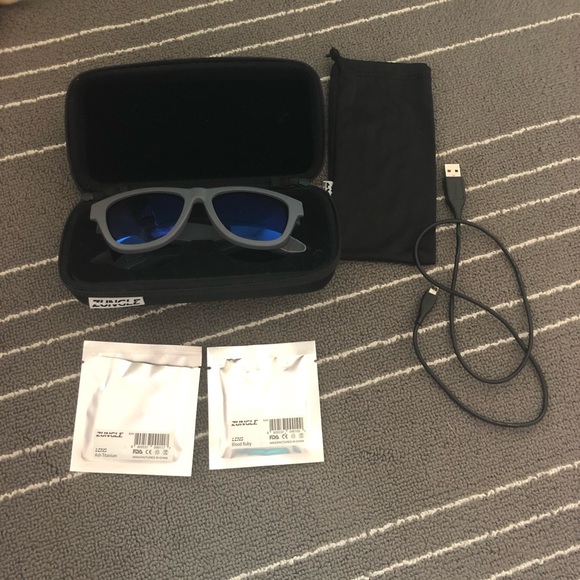 NWOT Zungle Panther Bluetooth Sunglasses